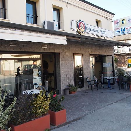 Caffetteria Dell'Angolo Hotell Borghetto Secondo Eksteriør bilde