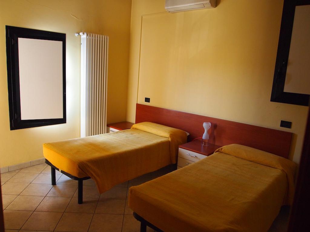 Caffetteria Dell'Angolo Hotell Borghetto Secondo Eksteriør bilde