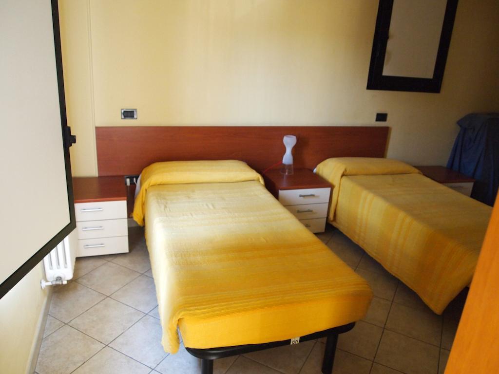 Caffetteria Dell'Angolo Hotell Borghetto Secondo Eksteriør bilde